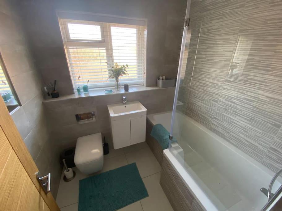 Beautiful 3 Bed Home In The Heart Of New Forest Hordle Kültér fotó