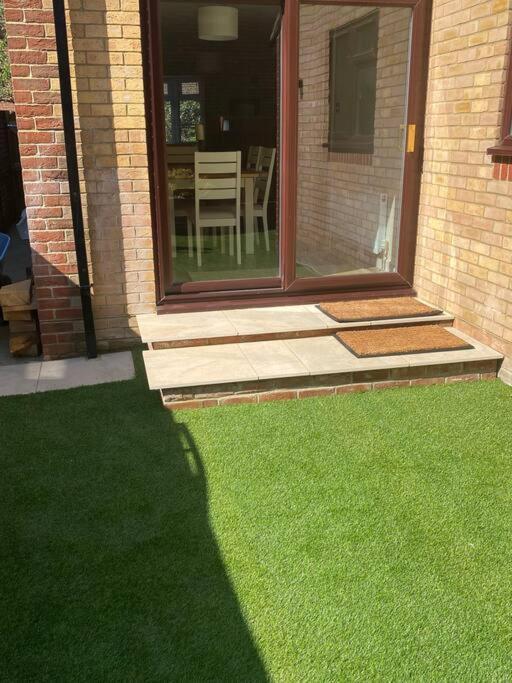Beautiful 3 Bed Home In The Heart Of New Forest Hordle Kültér fotó